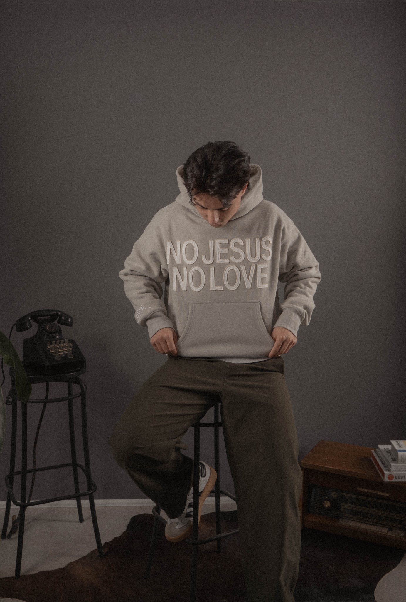 JESUS IS LORD SCHWARZ - UNDN