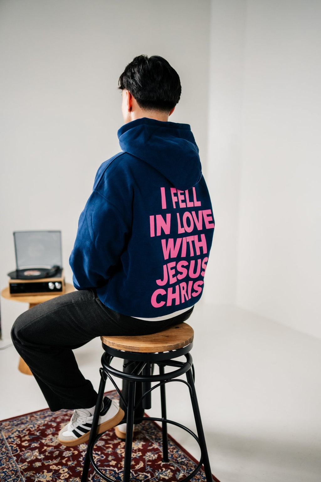 JESUS IS LORD SCHWARZ - UNDN