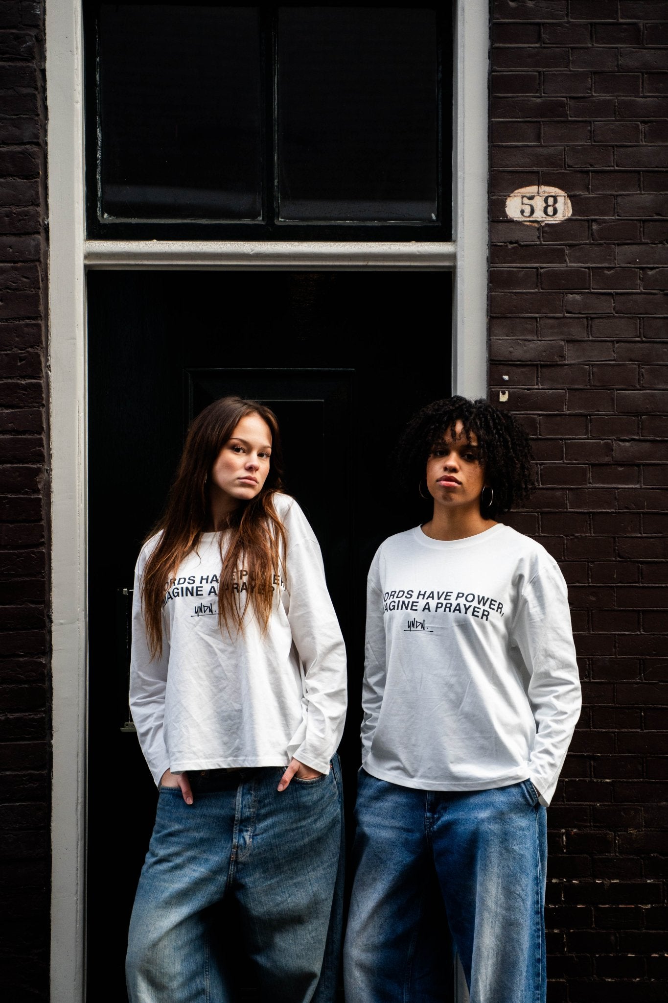 JESUS IS LORD SCHWARZ - UNDN