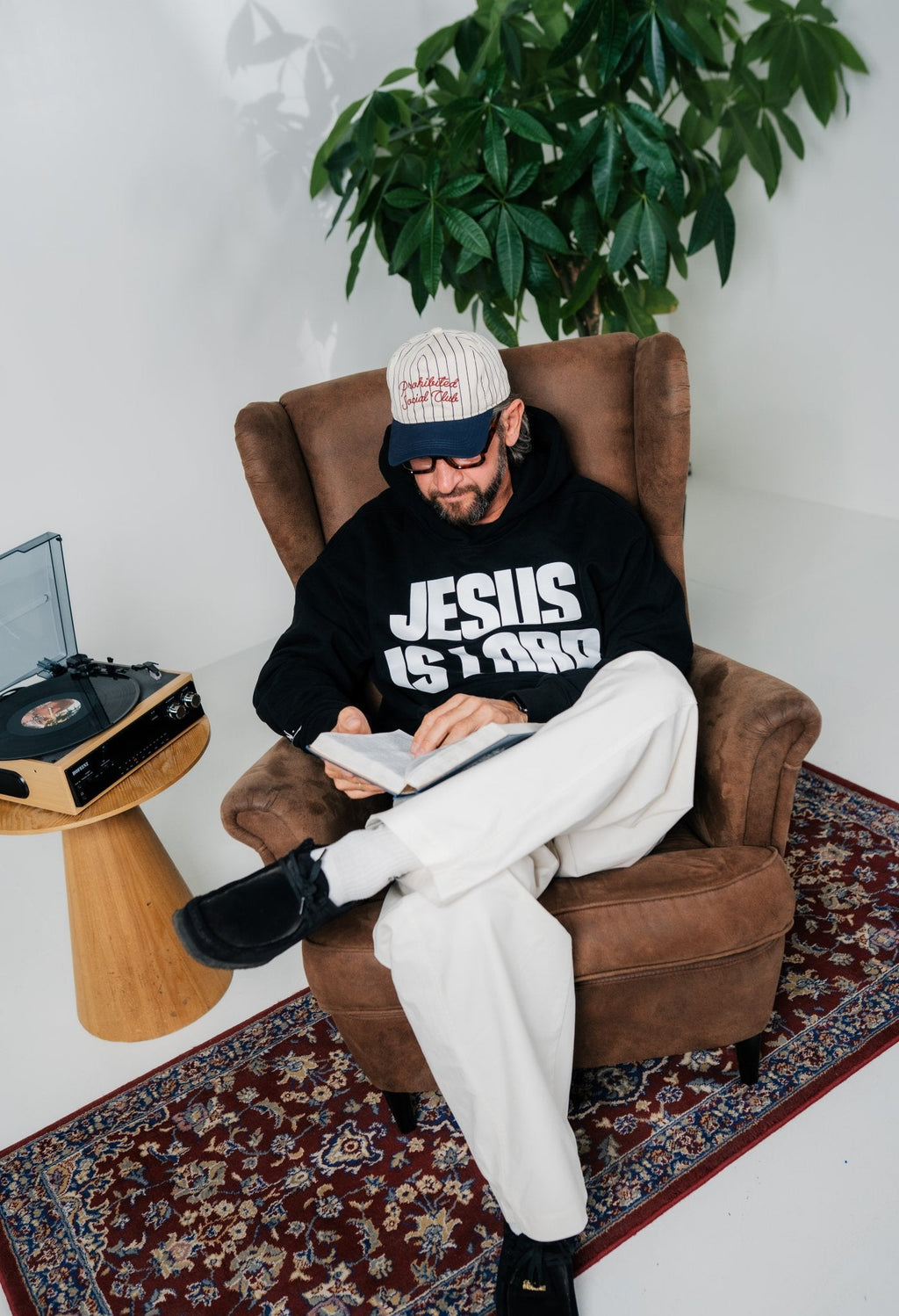 JESUS IS LORD SCHWARZ - UNDN