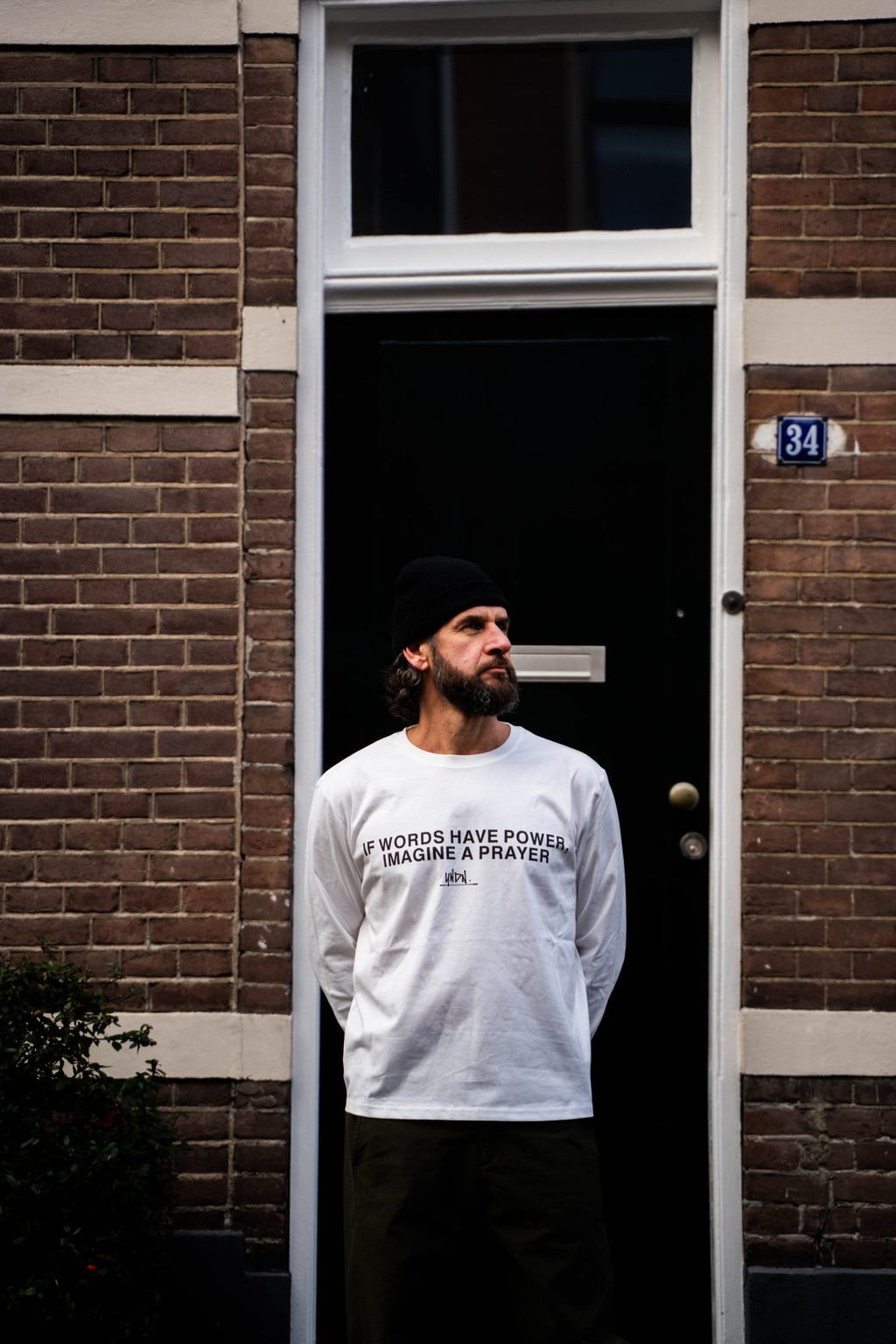 JESUS IS LORD SCHWARZ - UNDN